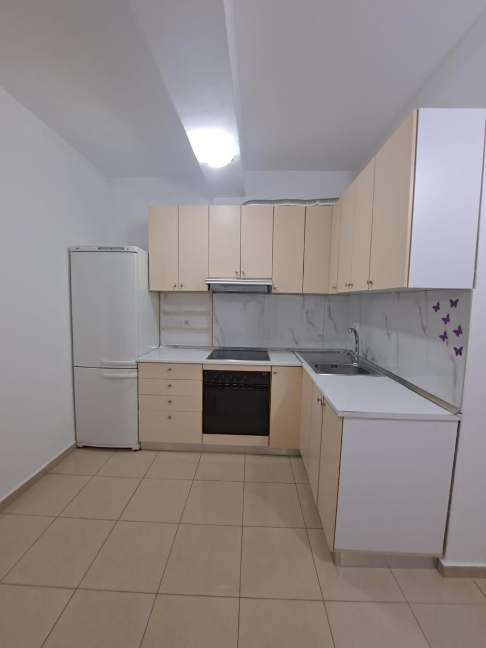 Braho Apartment Vlorë Екстериор снимка
